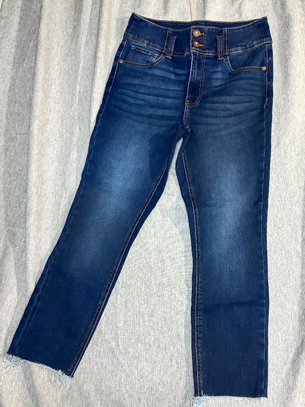 No Boundaries High Rise Skinny Jeans Dark Wash Raw Hem Size 11